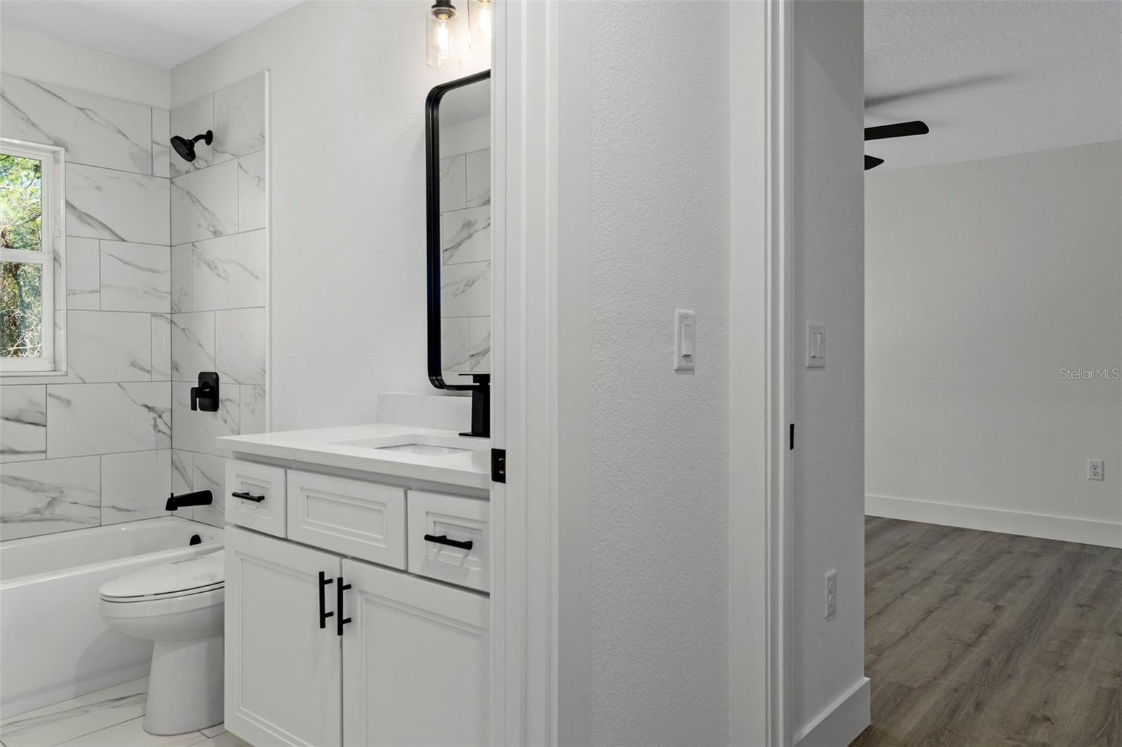 ROYAL HIGHLANDS - Residential