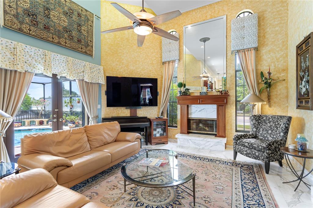 TIERRA VERDE - Residential