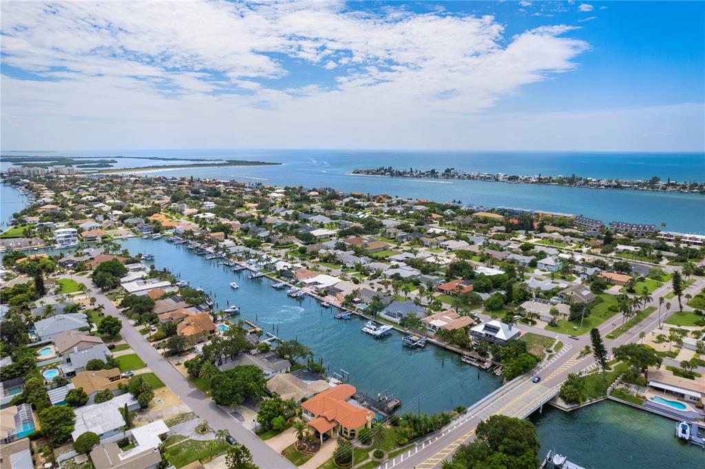 TIERRA VERDE - Residential