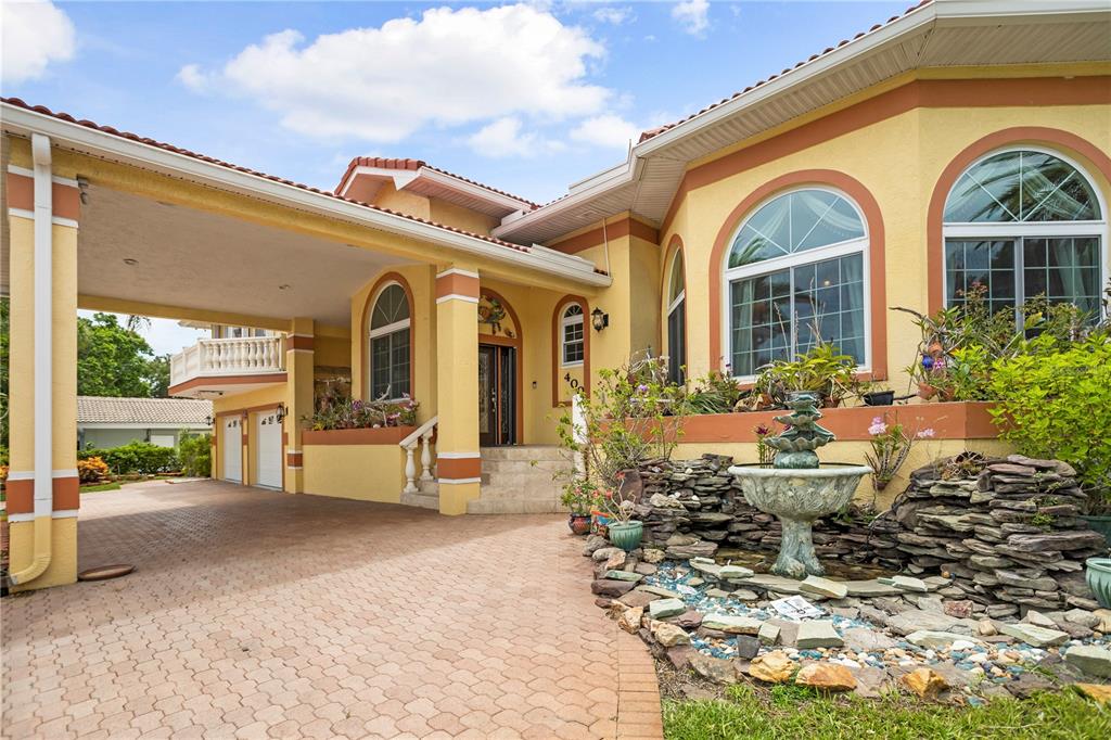 TIERRA VERDE - Residential