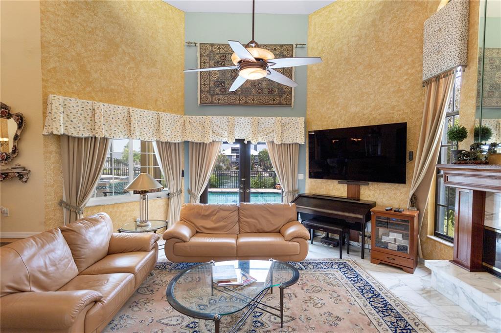 TIERRA VERDE - Residential