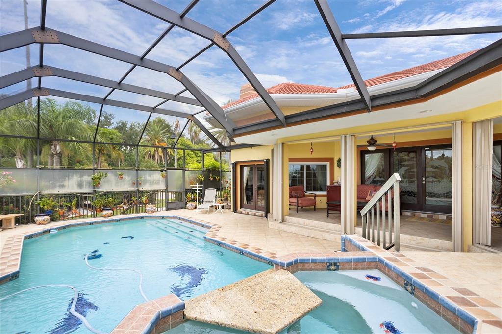 TIERRA VERDE - Residential