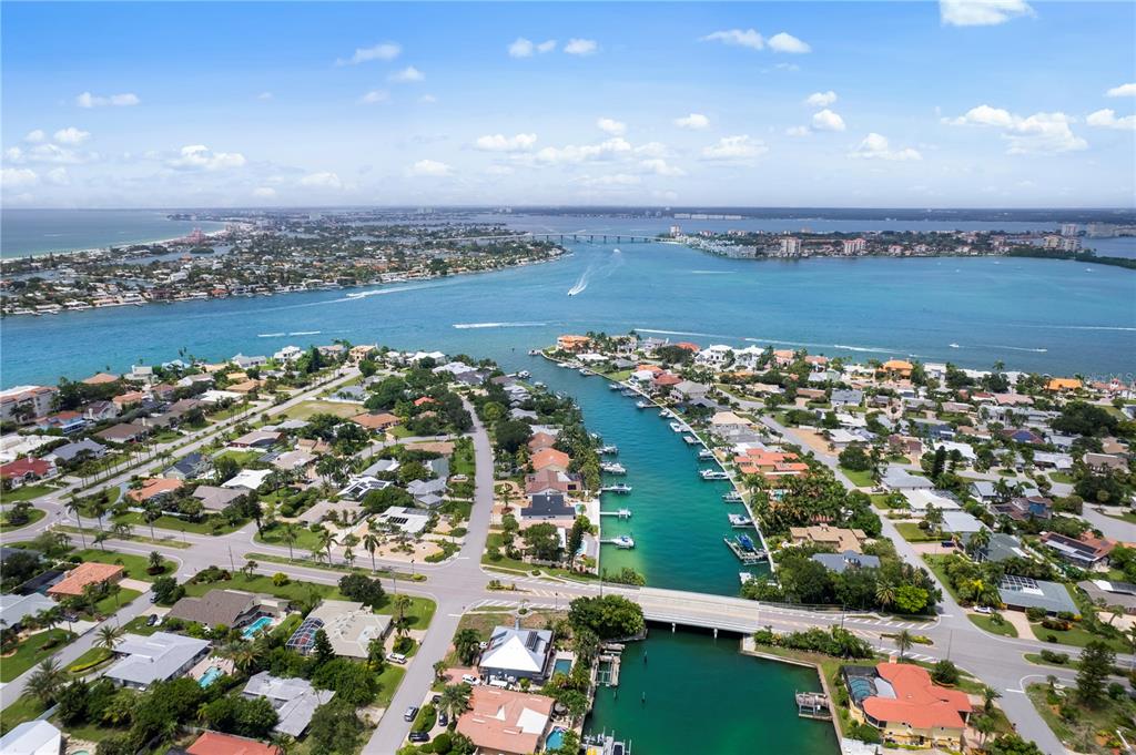 TIERRA VERDE - Residential