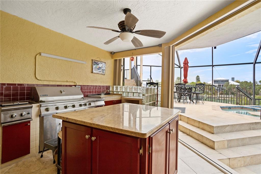 TIERRA VERDE - Residential