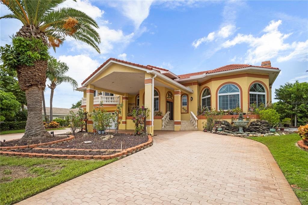 TIERRA VERDE - Residential