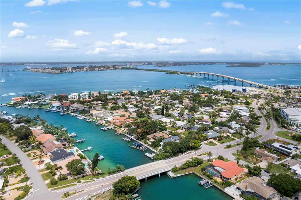 TIERRA VERDE - Residential