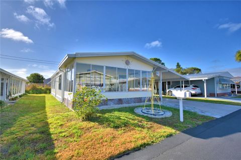 A home in WINTER HAVEN