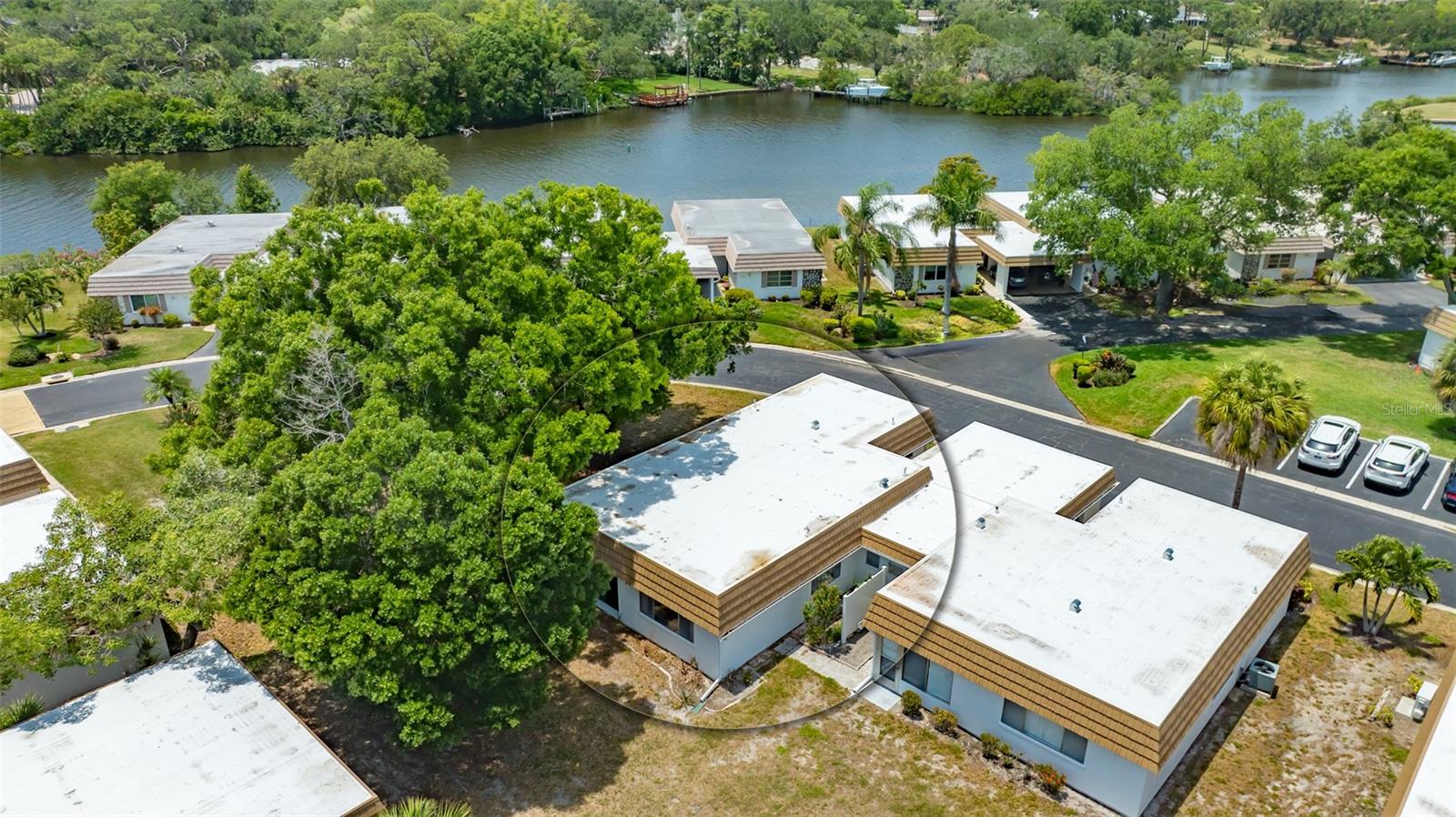 STRATHMORE RIVERSIDE III - Residential