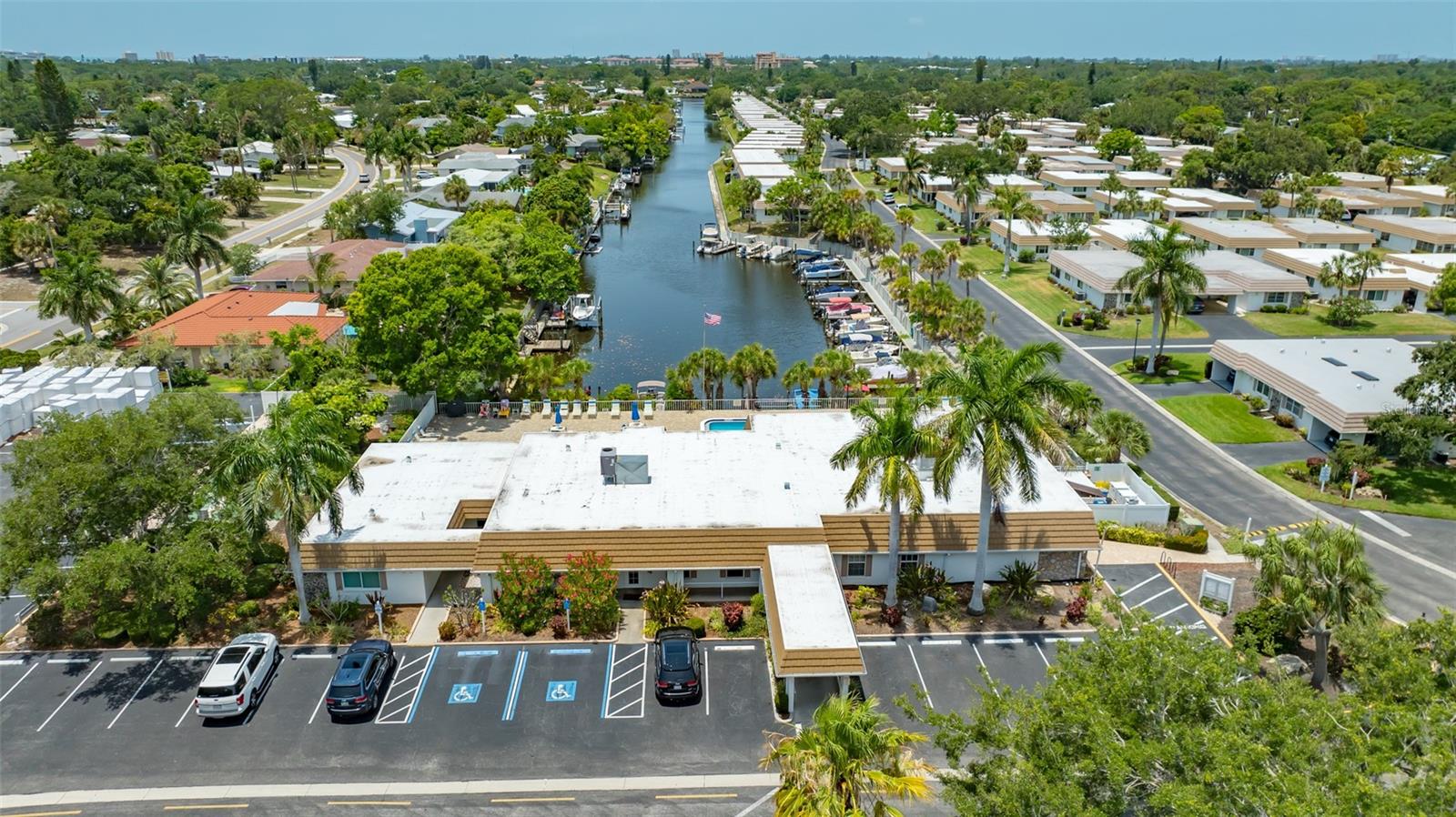 STRATHMORE RIVERSIDE III - Residential