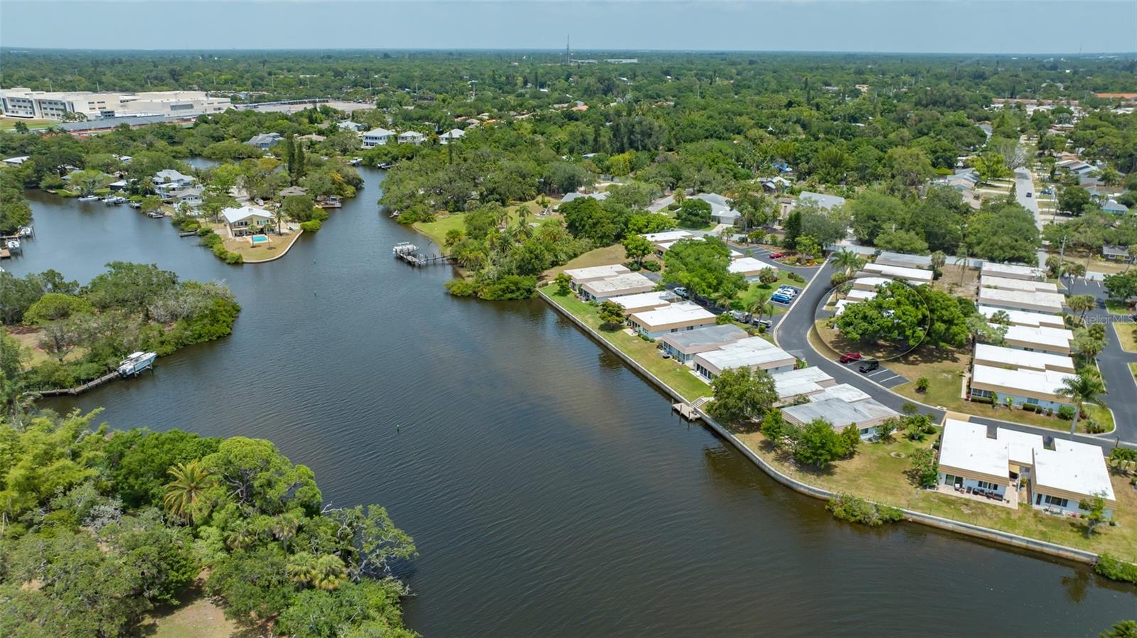 STRATHMORE RIVERSIDE III - Residential