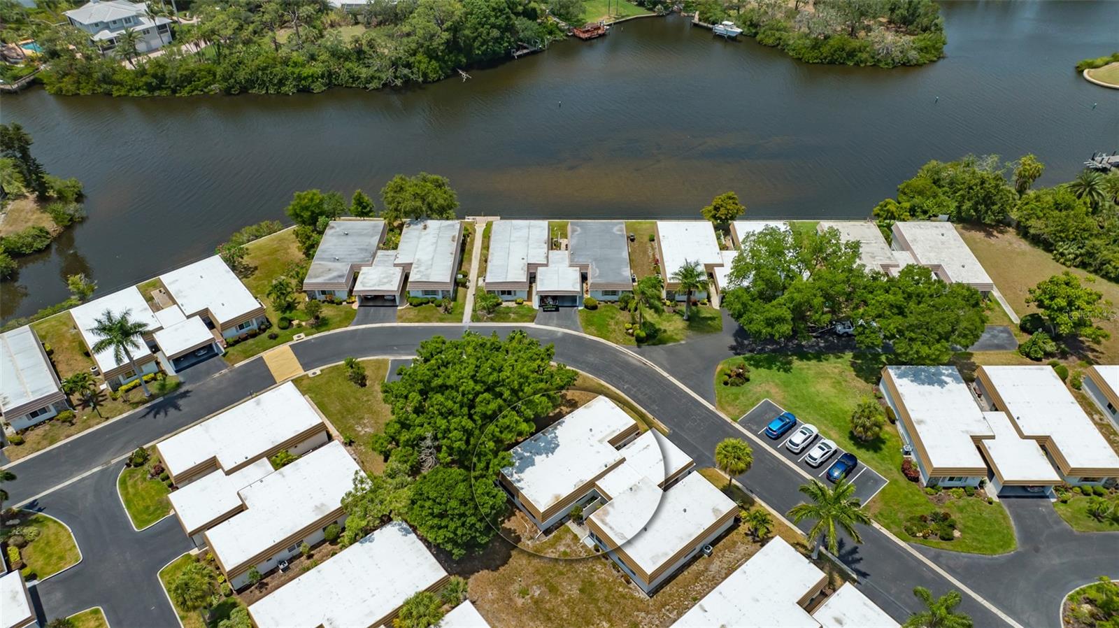 STRATHMORE RIVERSIDE III - Residential