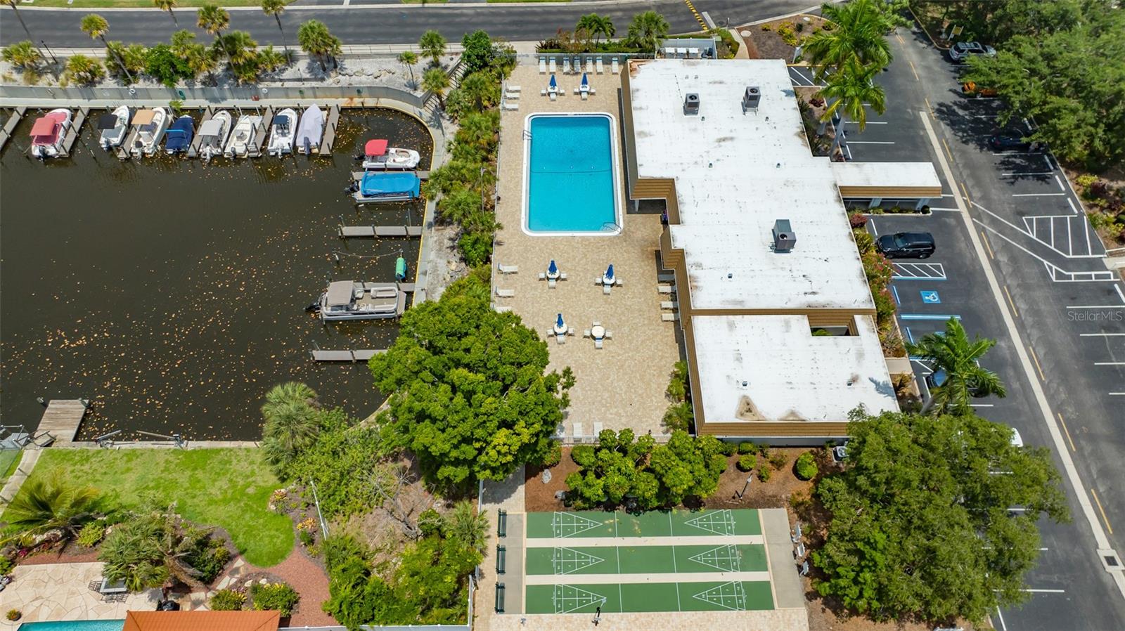 STRATHMORE RIVERSIDE III - Residential