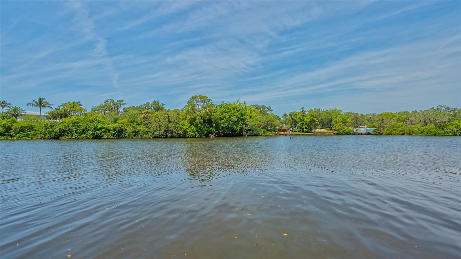 STRATHMORE RIVERSIDE III - Residential