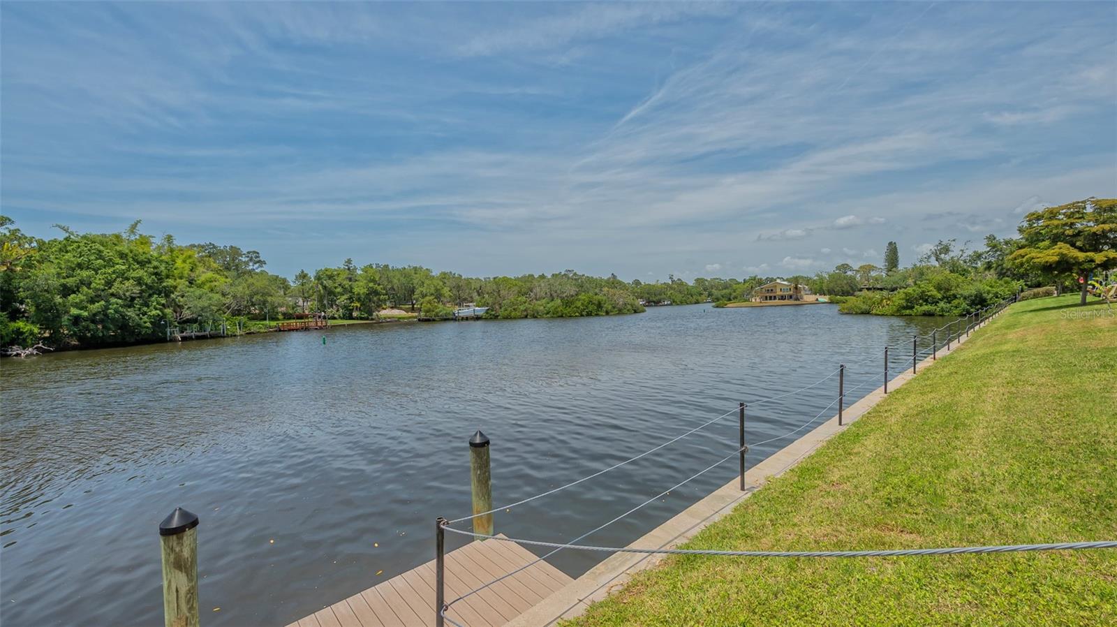 STRATHMORE RIVERSIDE III - Residential