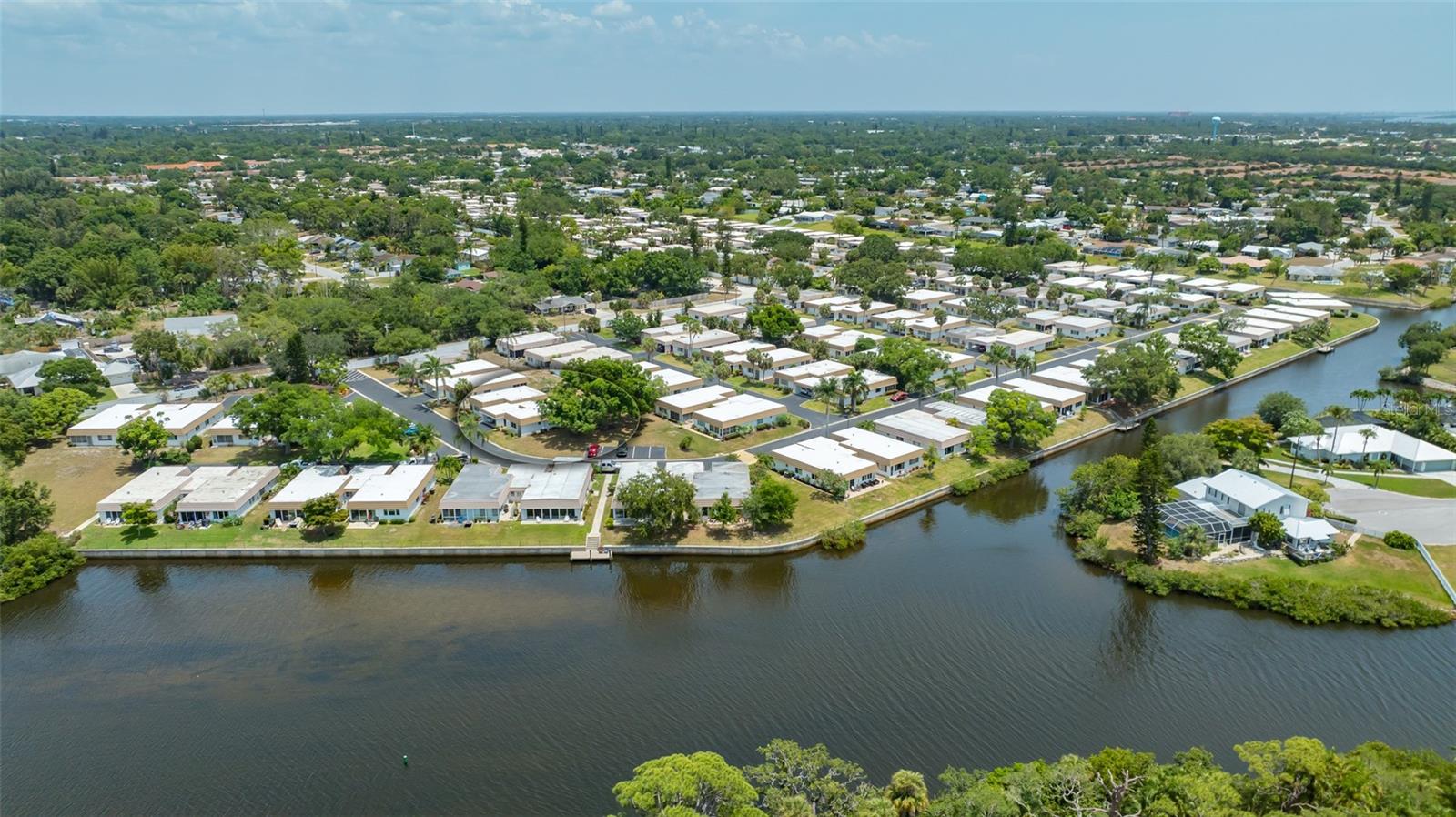 STRATHMORE RIVERSIDE III - Residential