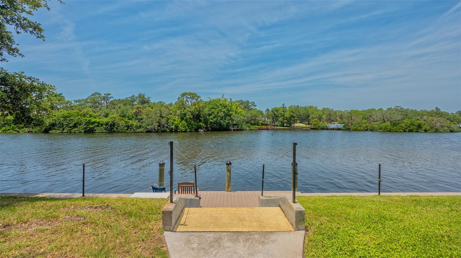 STRATHMORE RIVERSIDE III - Residential