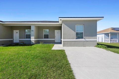 Photo of 711 Bittern Way, Kissimmee, FL 34759 (MLS # O6354251)