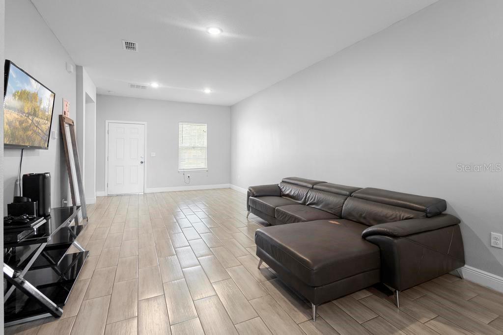 711 BITTERN WAY