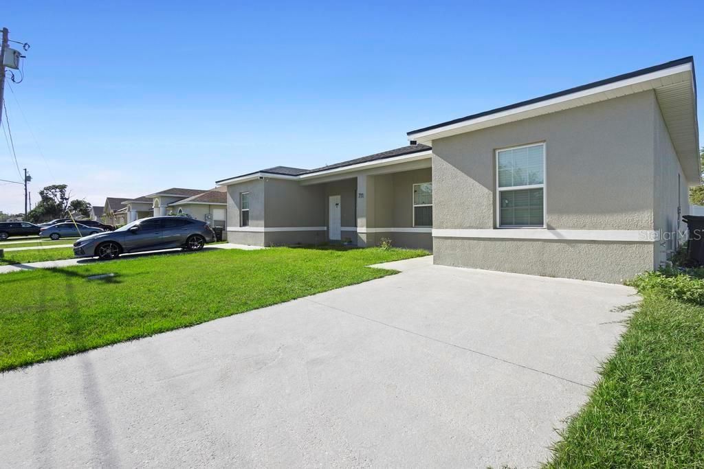 Photo of 711 Bittern Way, Kissimmee, FL 34759 (MLS # O6354251)