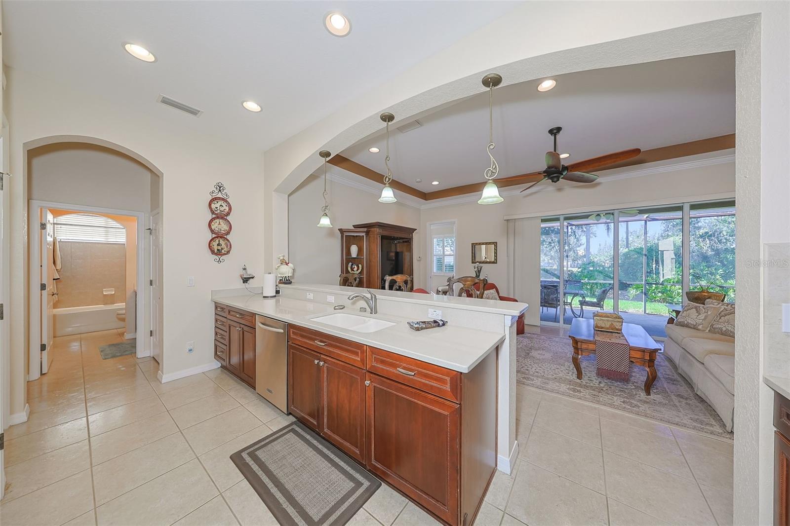 MAPLEWOOD CONDO - Residential