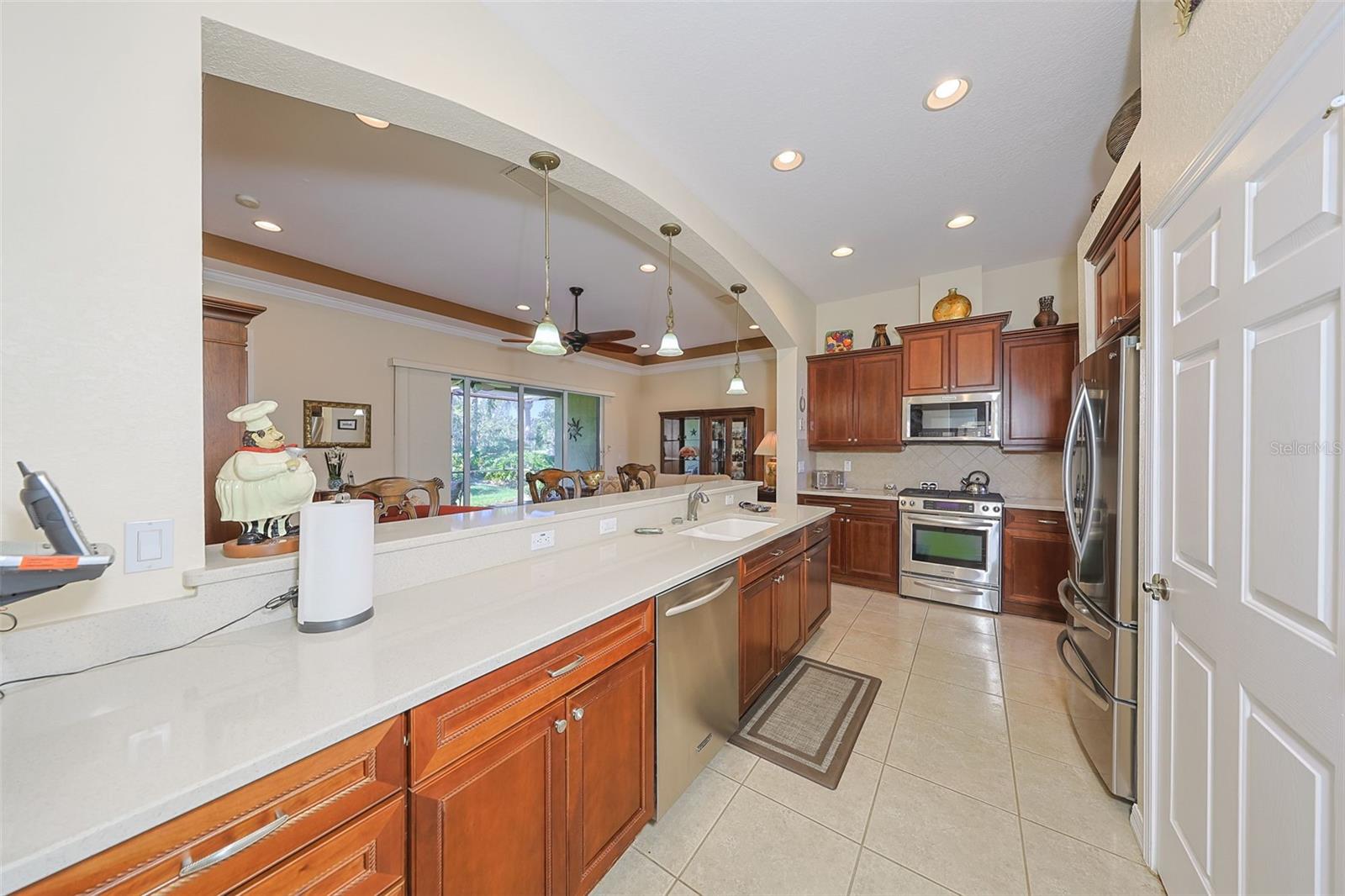 MAPLEWOOD CONDO - Residential