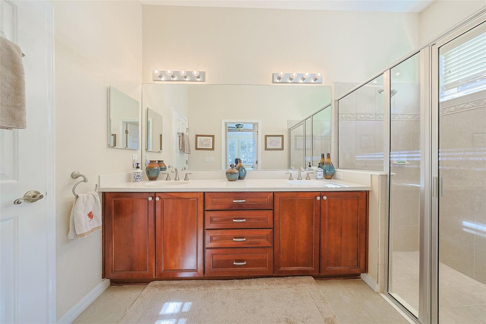 MAPLEWOOD CONDO - Residential