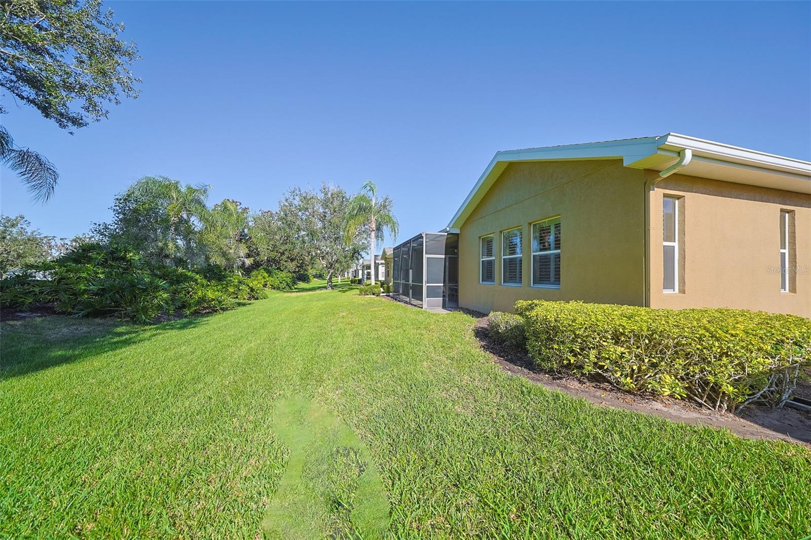 MAPLEWOOD CONDO - Residential