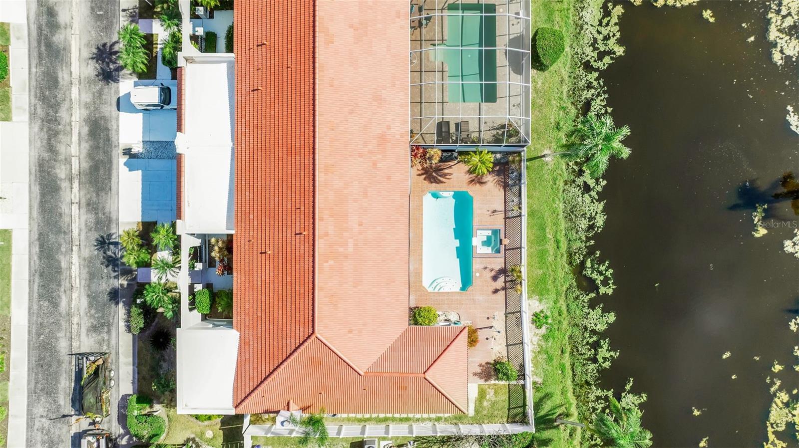 PALM COURT - Residential