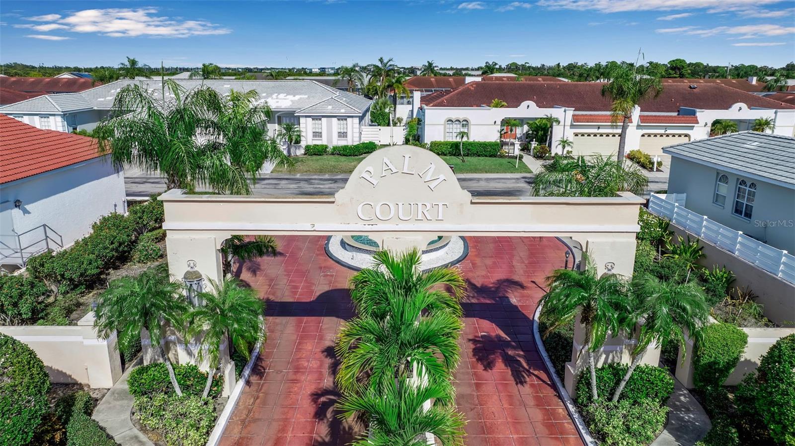 PALM COURT - Residential