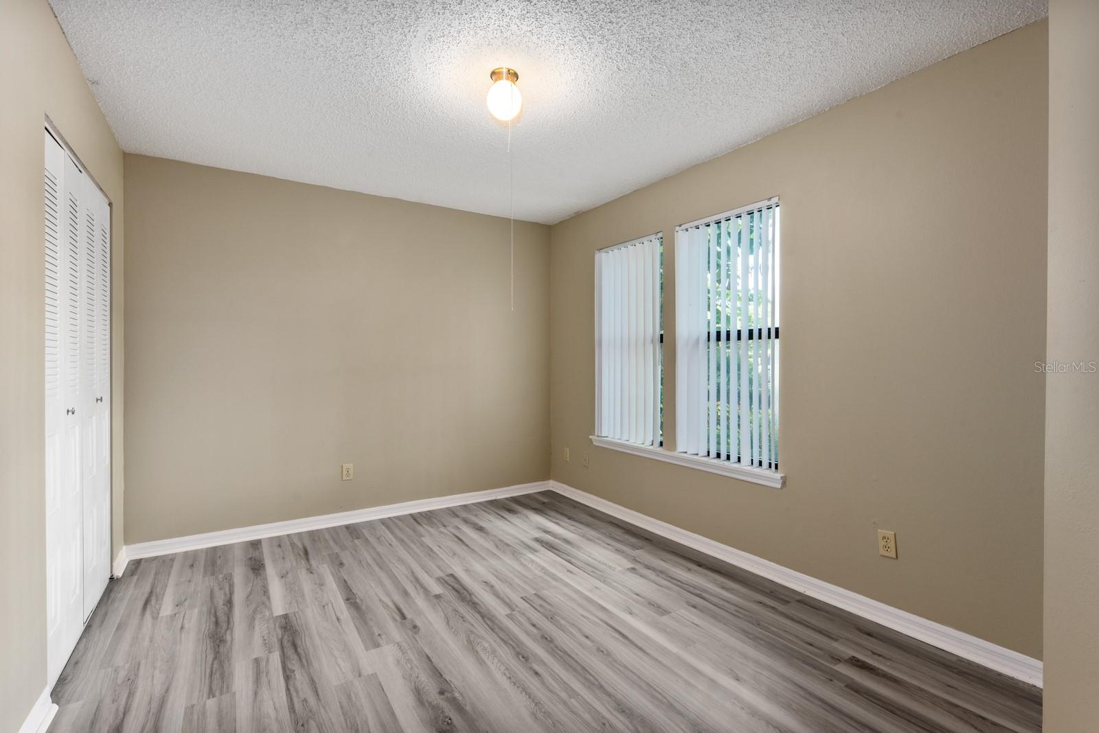 VINTAGE GRAND - Residential Lease
