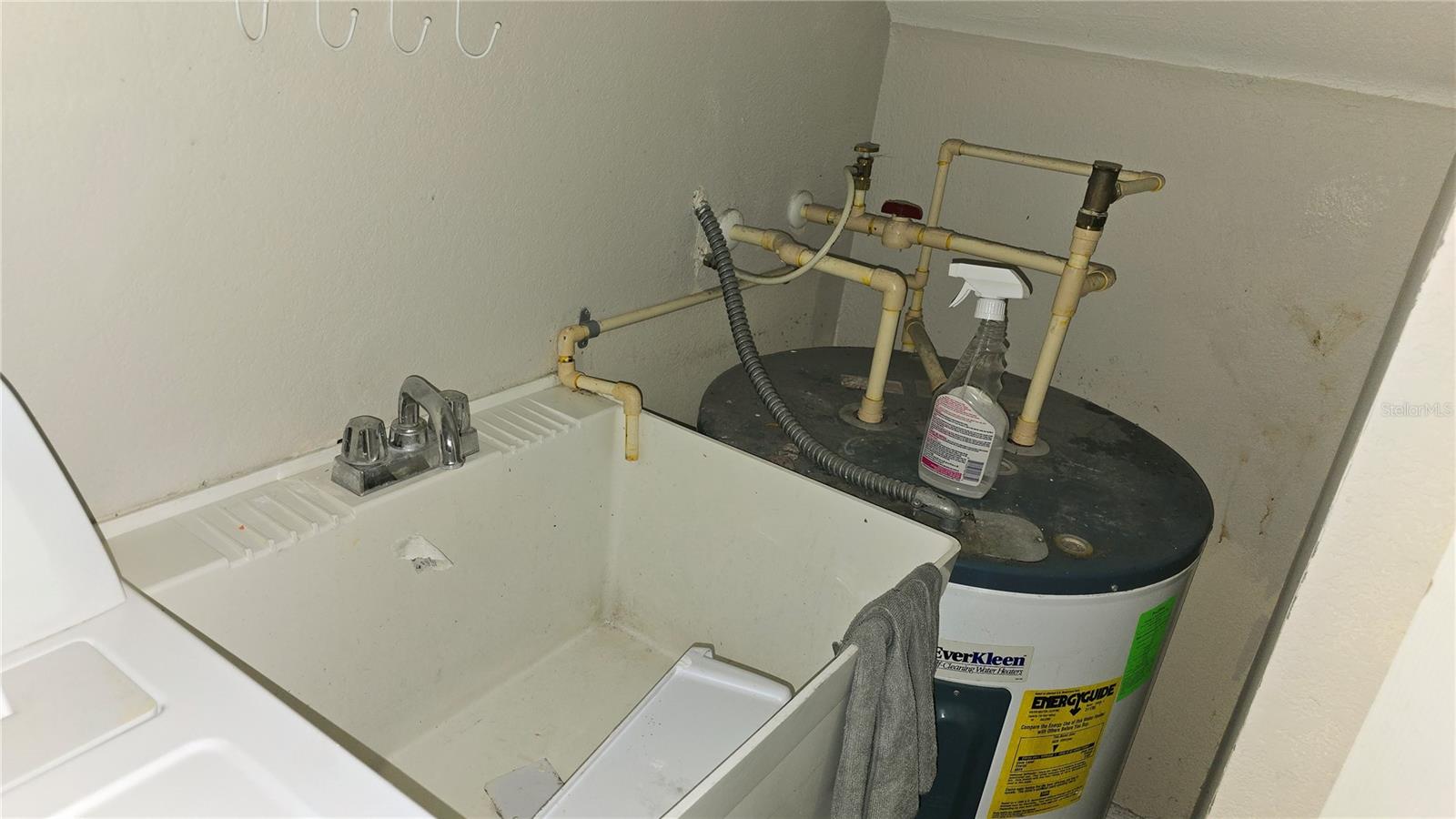 RIO HILLS TOWNHOUSES - Residential