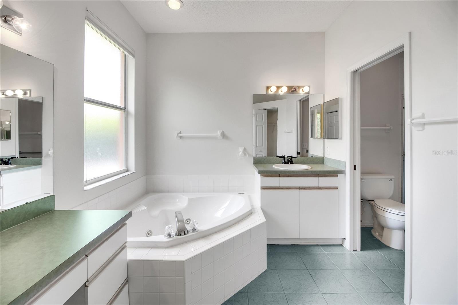 PENNBROOKE FAIRWAYS - Residential