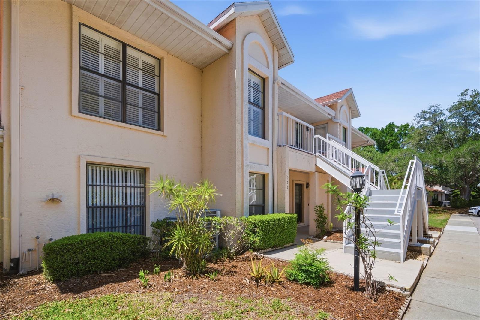 THE KNOLLS OF KINGS POINT II A - Residential