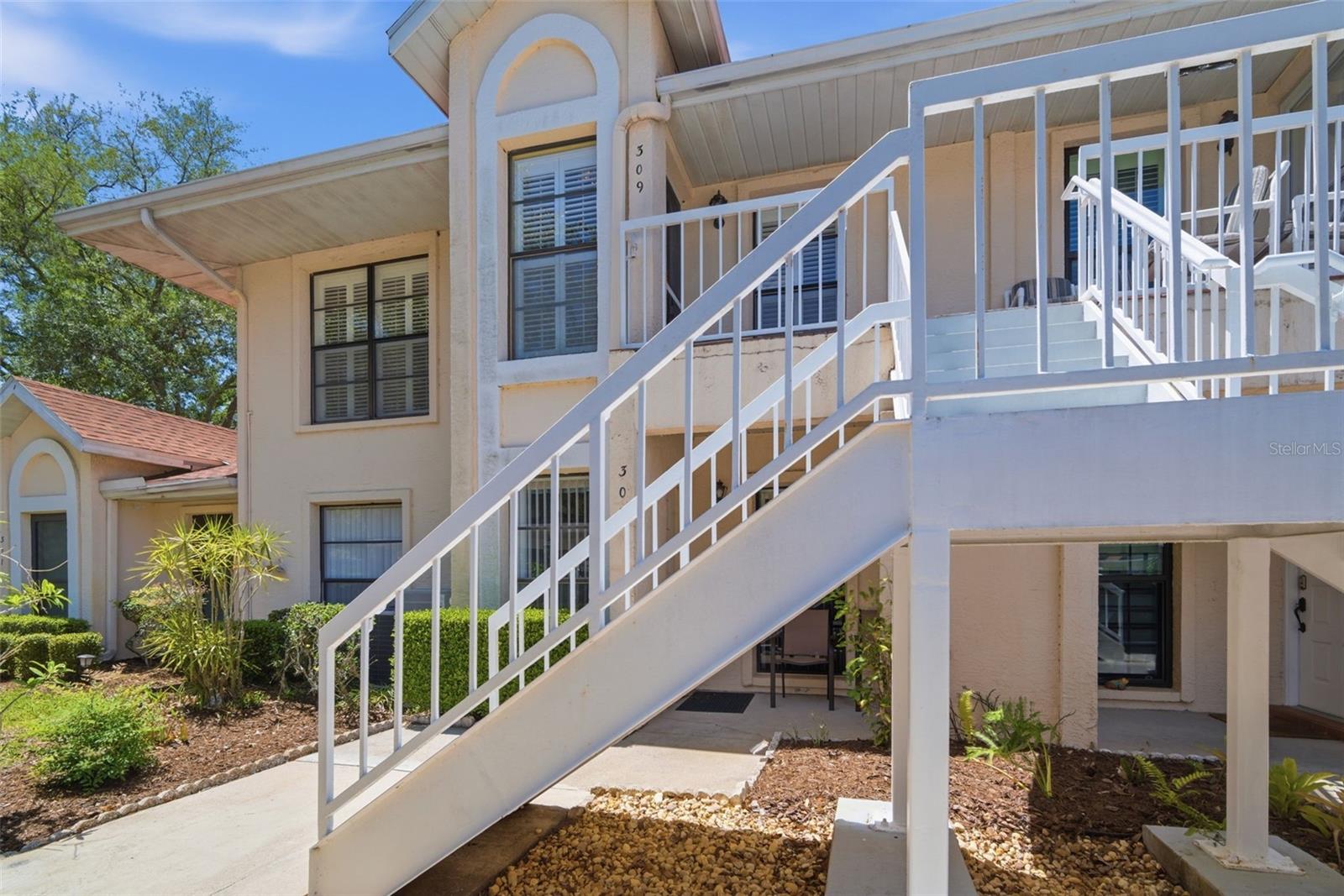 THE KNOLLS OF KINGS POINT II A - Residential