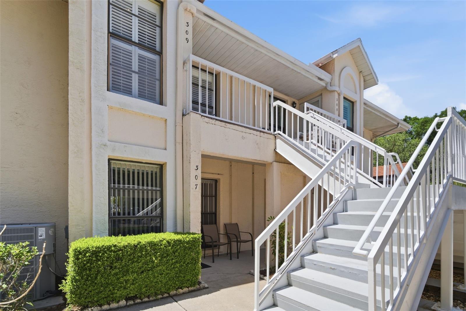 THE KNOLLS OF KINGS POINT II A - Residential