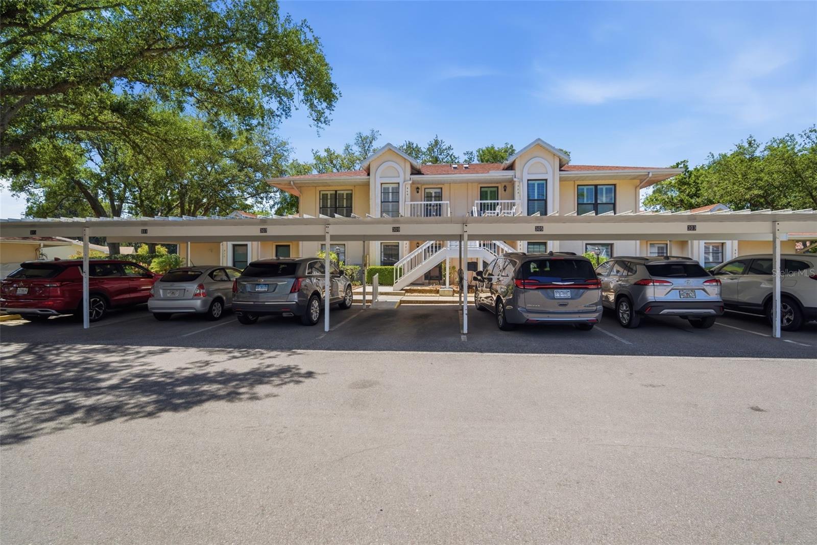 THE KNOLLS OF KINGS POINT II A - Residential