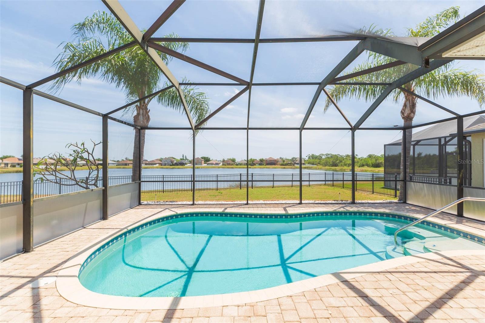 711 PARKER DEN DRIVE