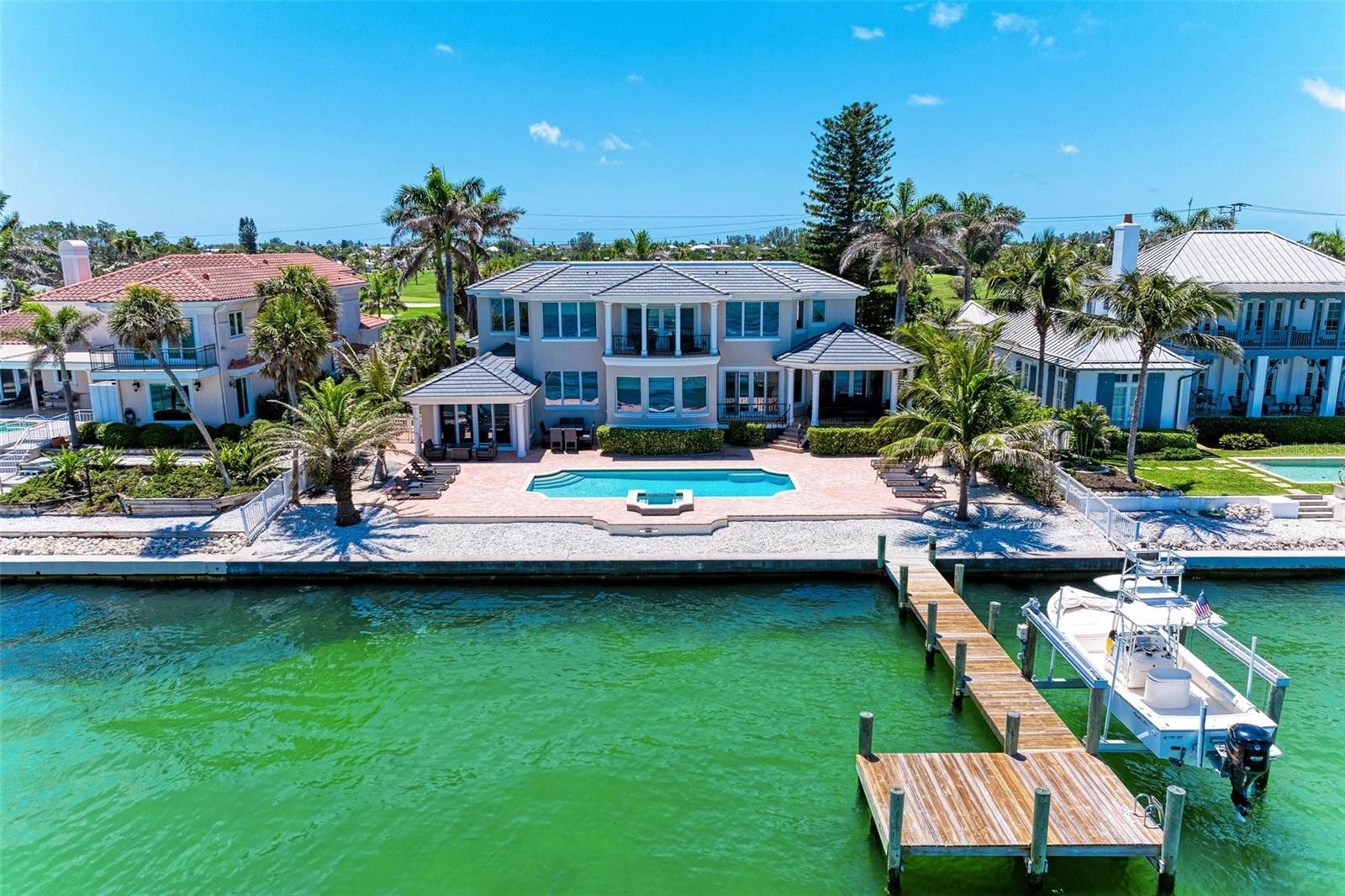 KEY ROYALE 18TH ADD - Residential