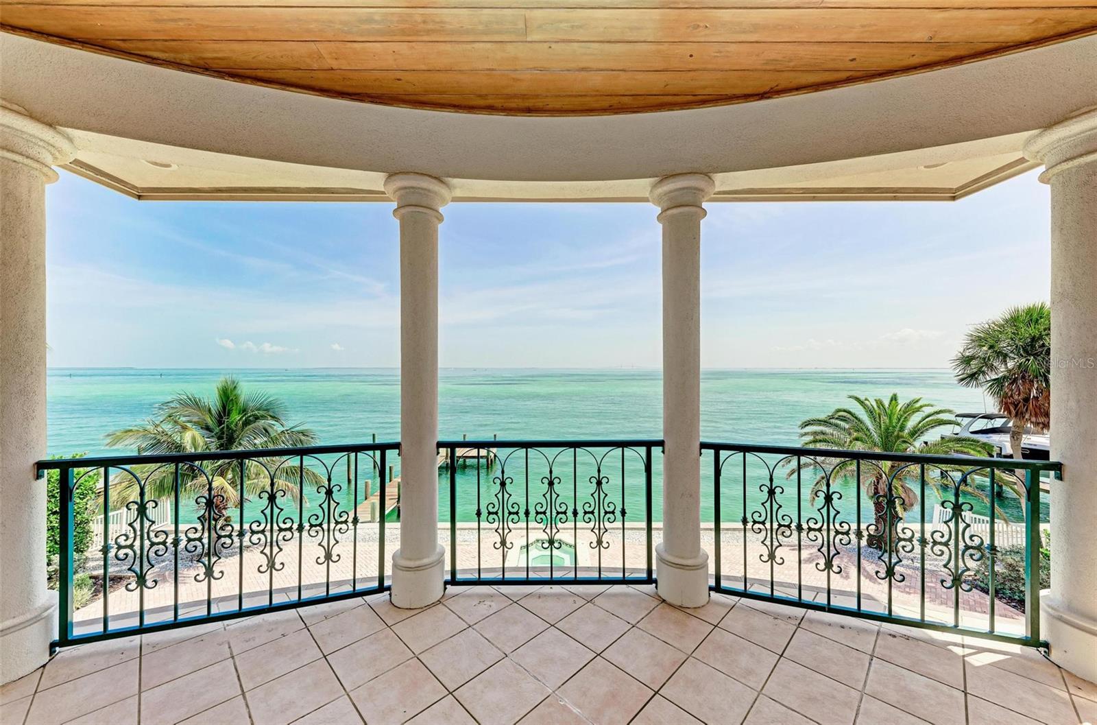 KEY ROYALE 18TH ADD - Residential