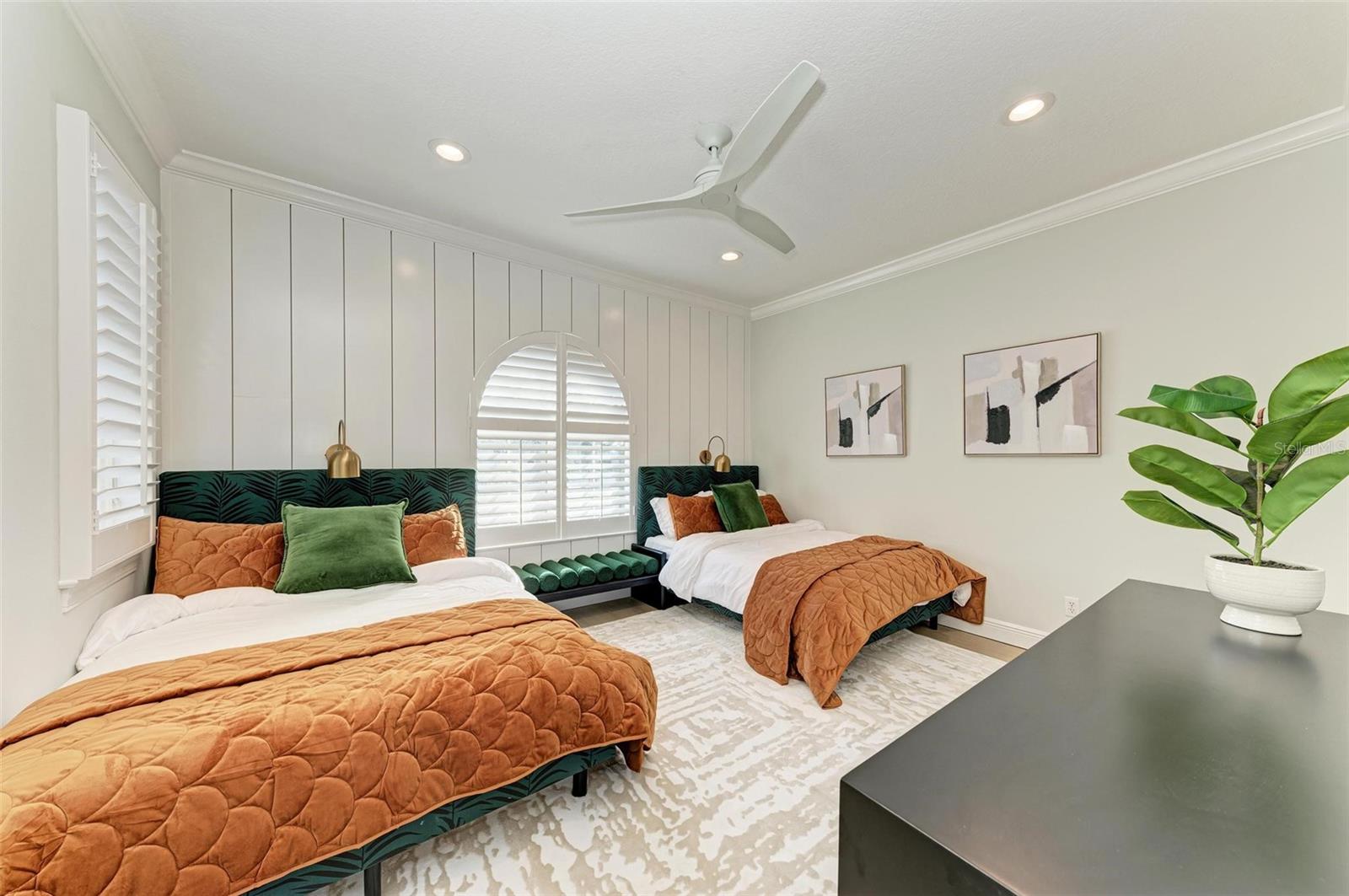 KEY ROYALE 18TH ADD - Residential