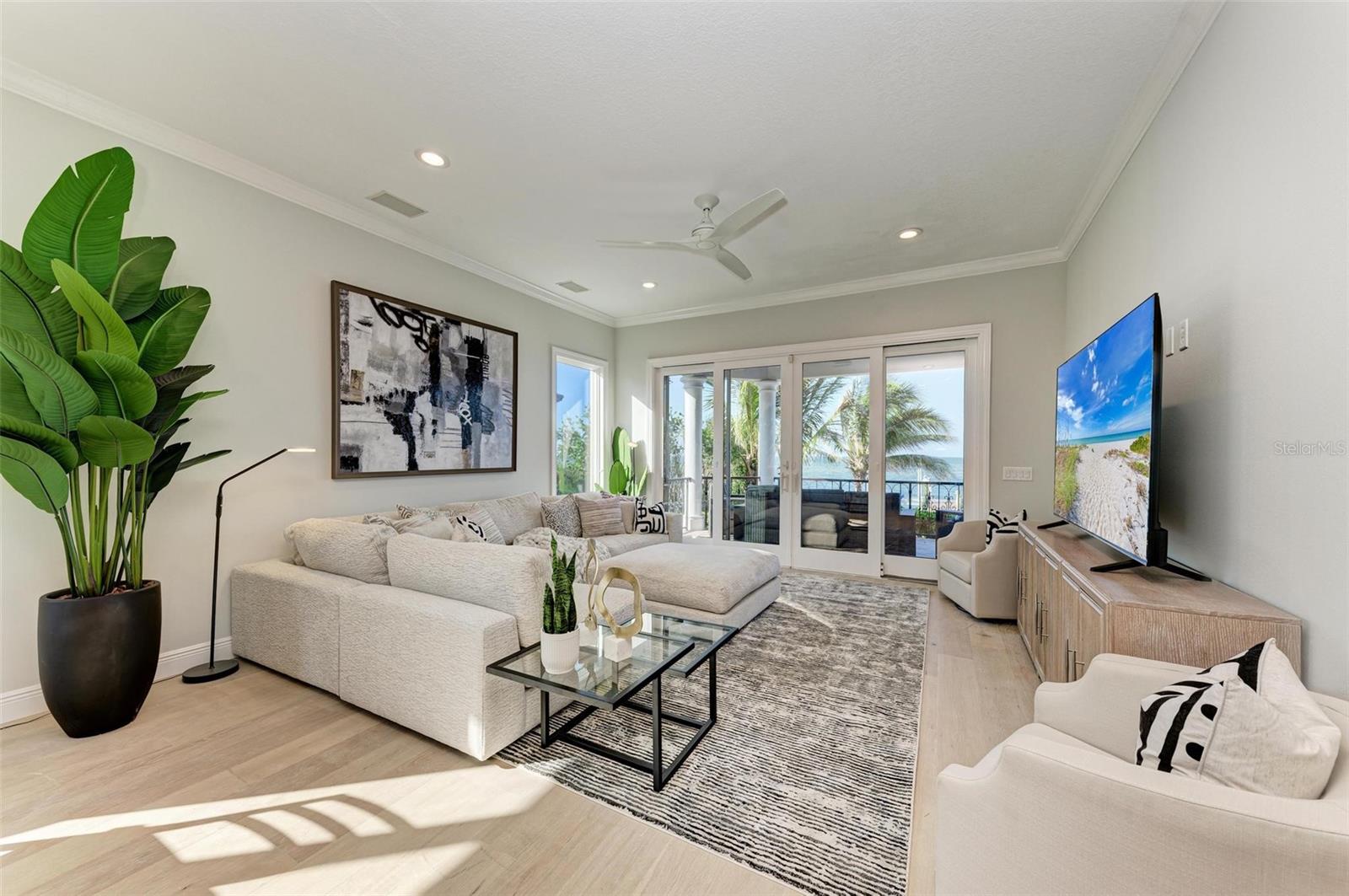 KEY ROYALE 18TH ADD - Residential