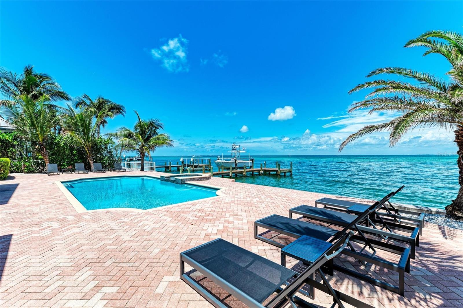 KEY ROYALE 18TH ADD - Residential