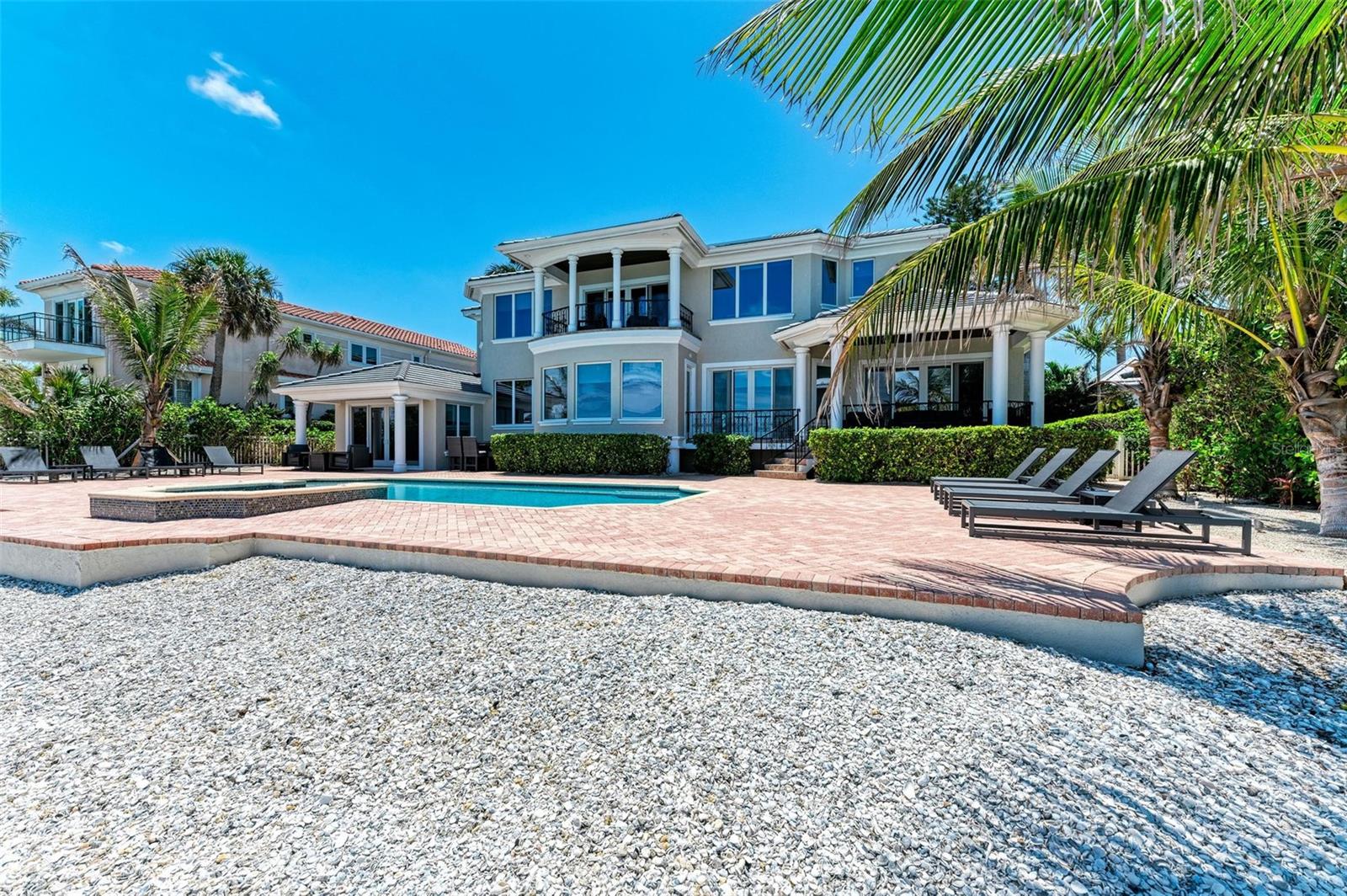 KEY ROYALE 18TH ADD - Residential