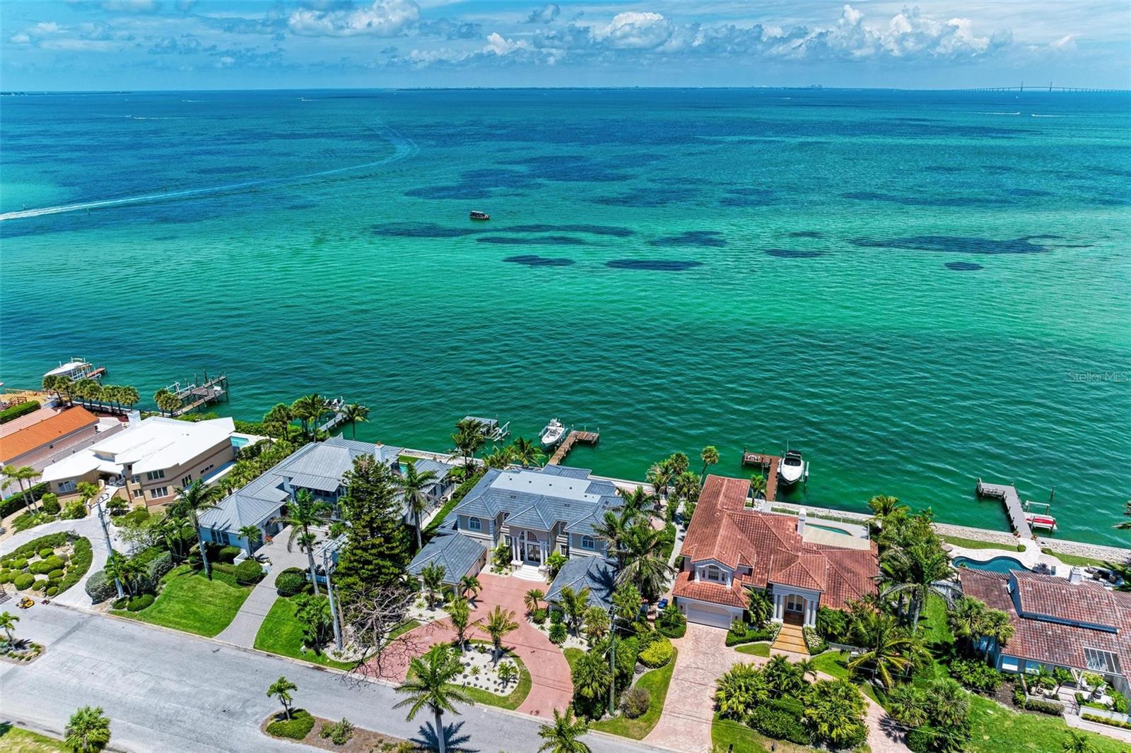 KEY ROYALE 18TH ADD - Residential