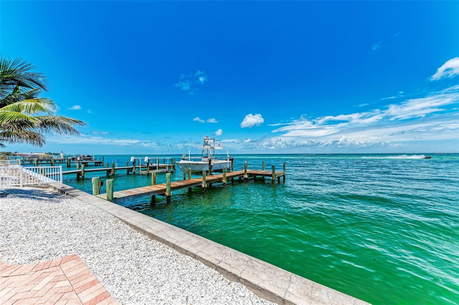 KEY ROYALE 18TH ADD - Residential