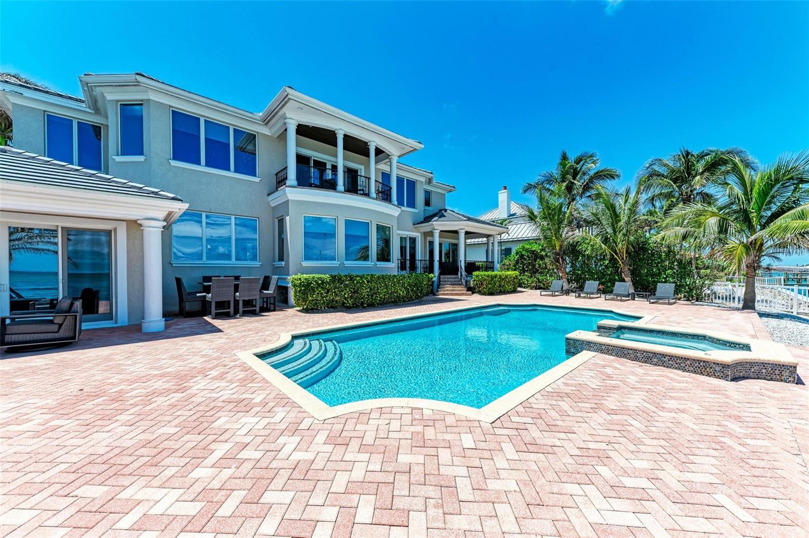 KEY ROYALE 18TH ADD - Residential