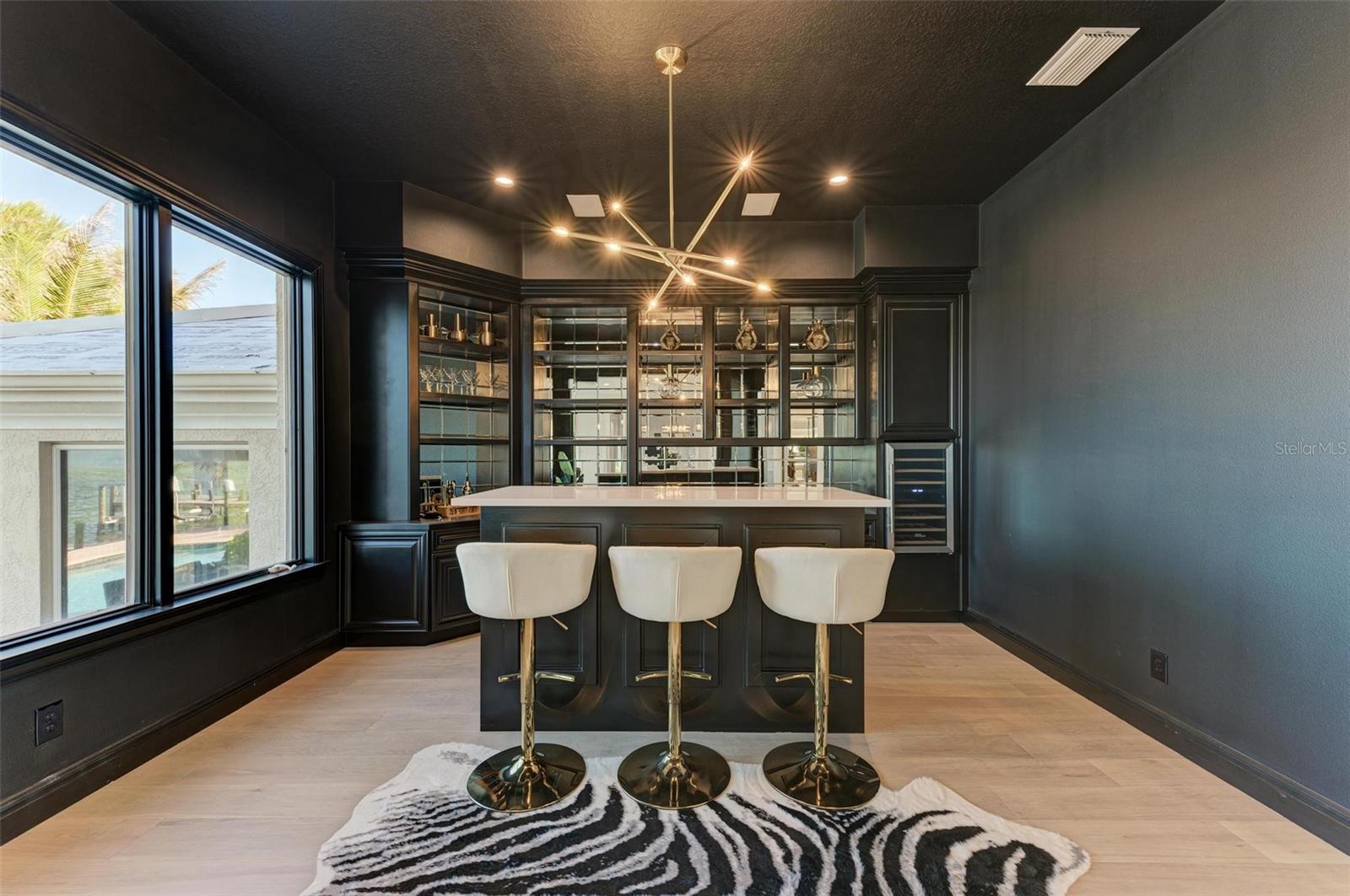 KEY ROYALE 18TH ADD - Residential