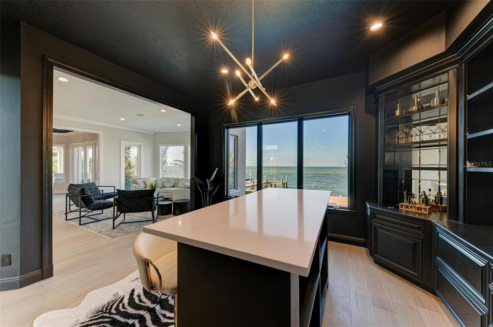 KEY ROYALE 18TH ADD - Residential