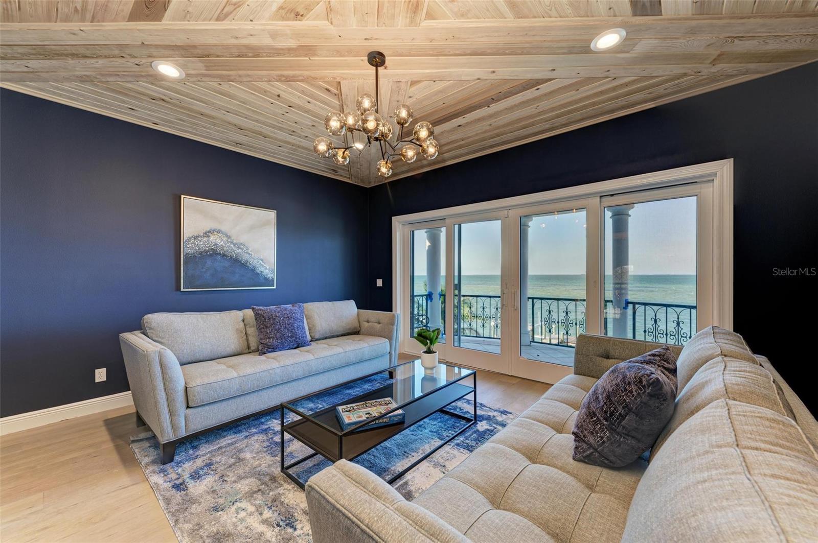 KEY ROYALE 18TH ADD - Residential