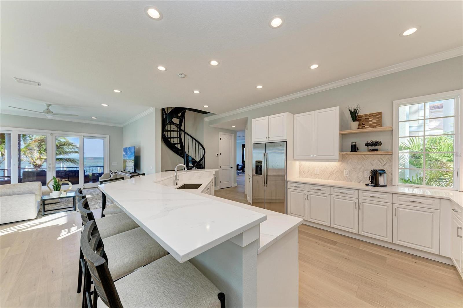 KEY ROYALE 18TH ADD - Residential